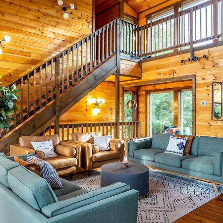 The Solstice - Amenities Galore Mountain Retreat 蓋特林堡 外观 照片
