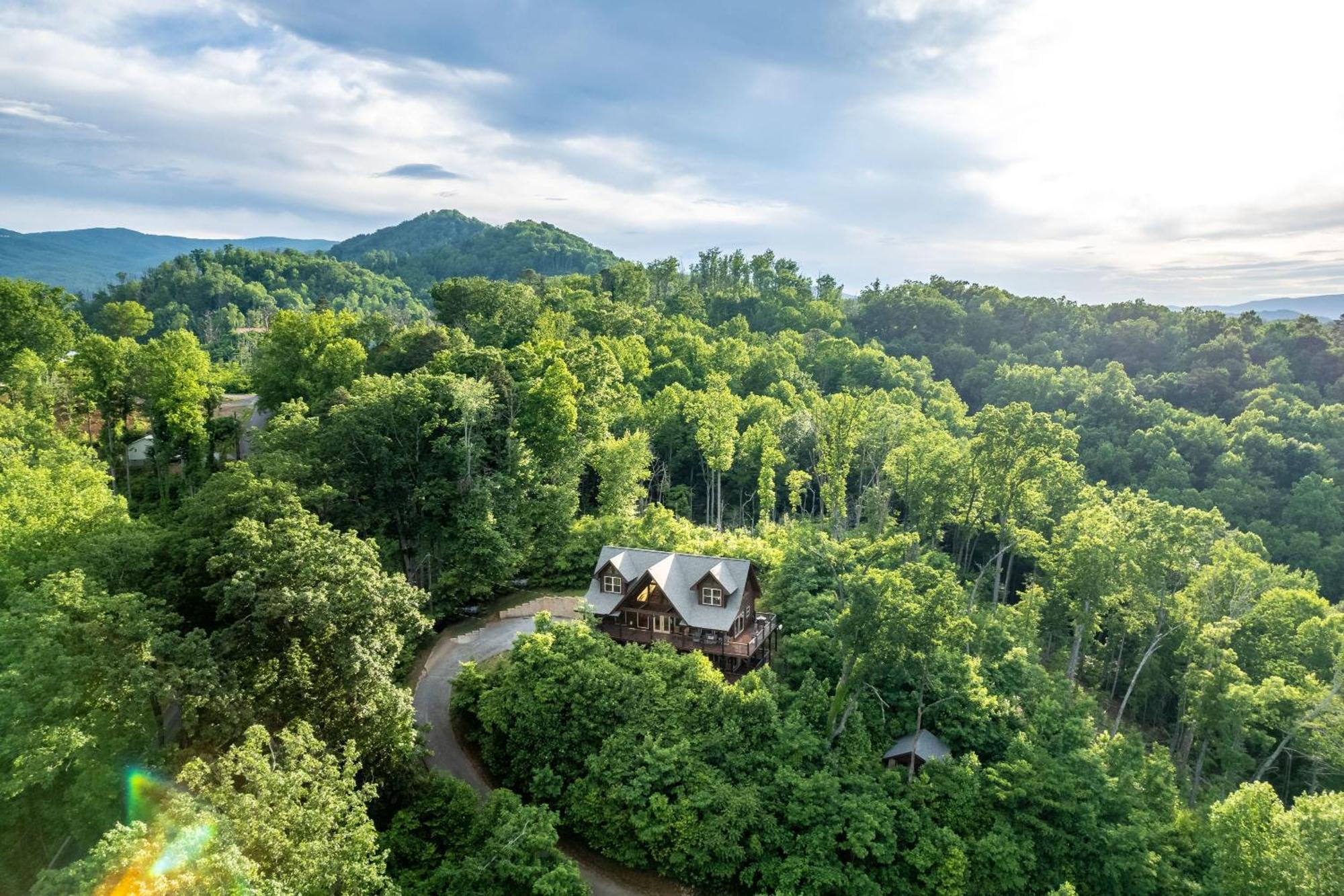 The Solstice - Amenities Galore Mountain Retreat 蓋特林堡 外观 照片