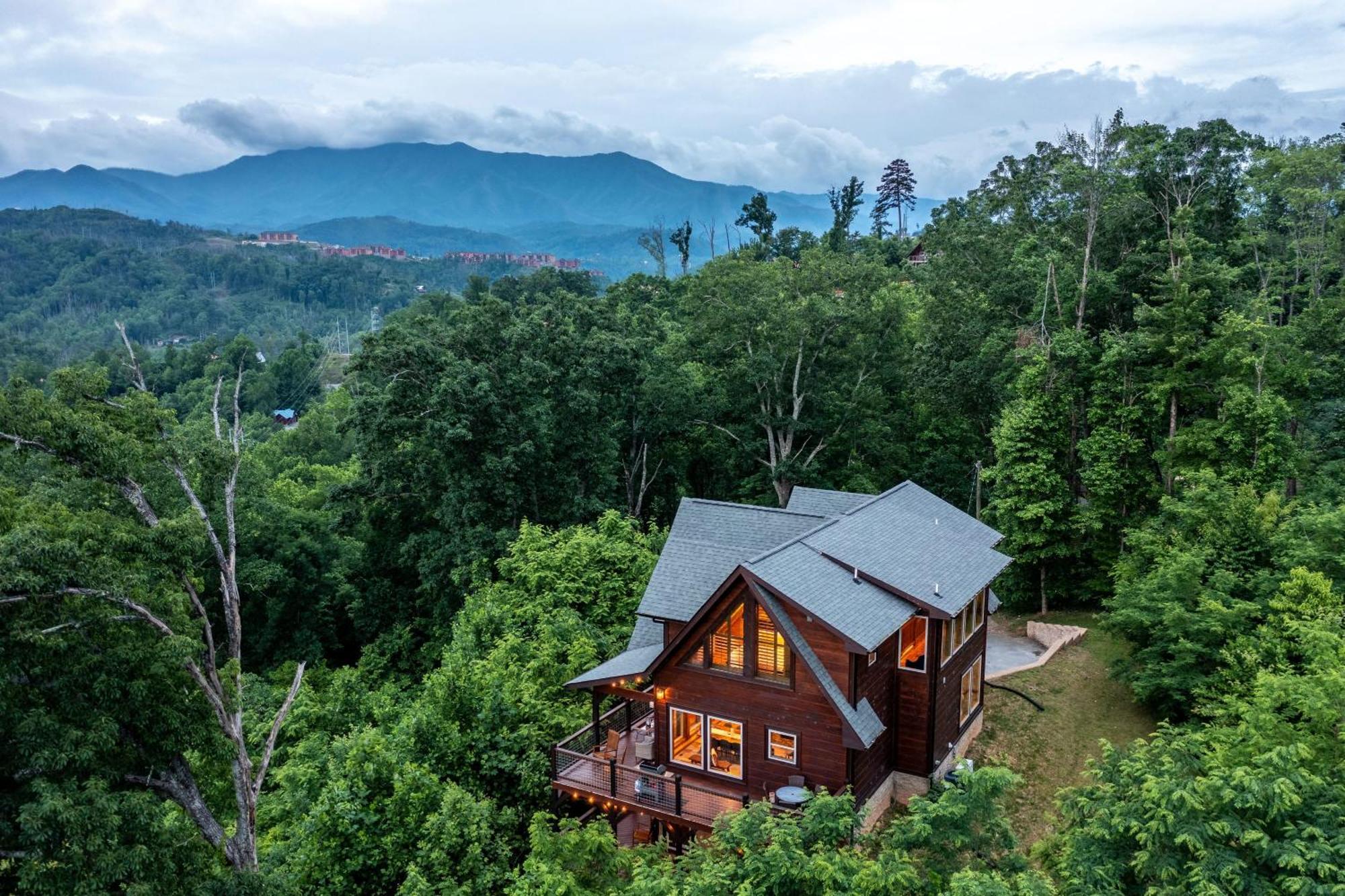 The Solstice - Amenities Galore Mountain Retreat 蓋特林堡 外观 照片