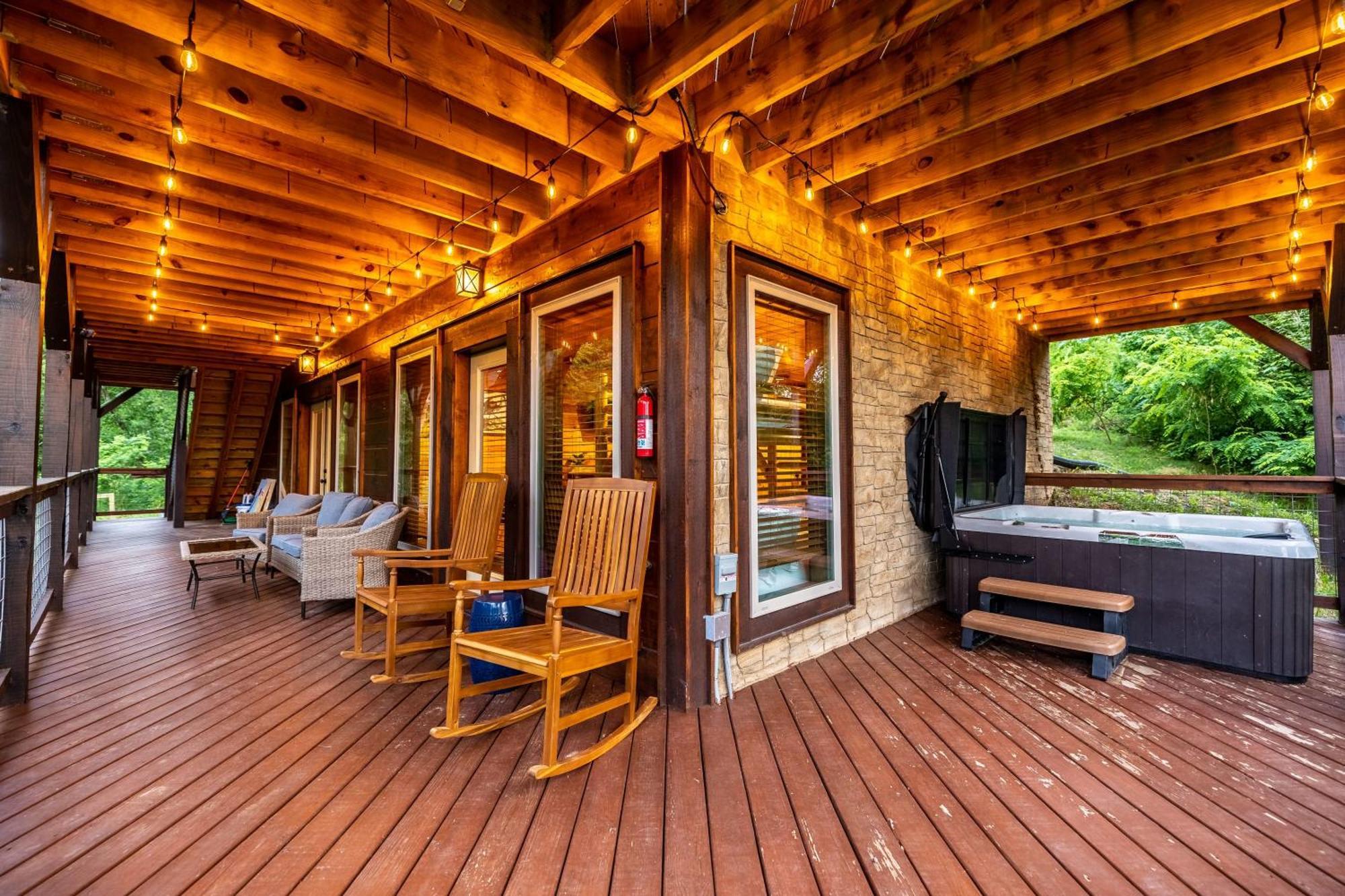 The Solstice - Amenities Galore Mountain Retreat 蓋特林堡 外观 照片