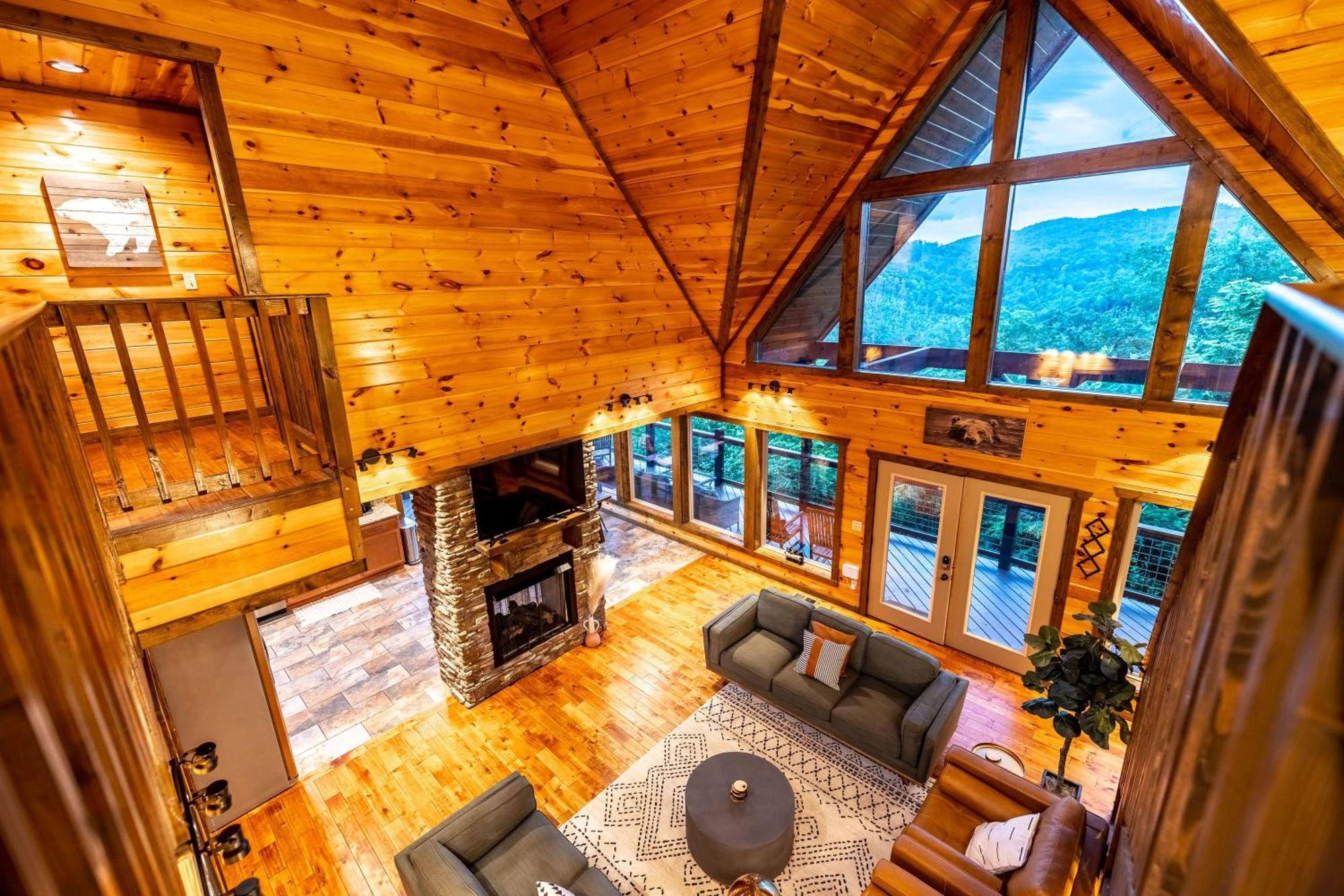 The Solstice - Amenities Galore Mountain Retreat 蓋特林堡 外观 照片