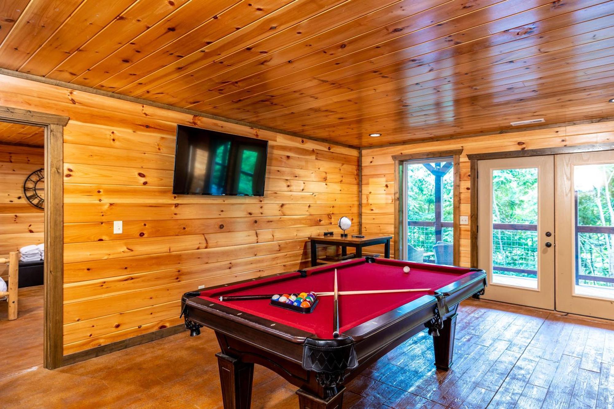 The Solstice - Amenities Galore Mountain Retreat 蓋特林堡 外观 照片