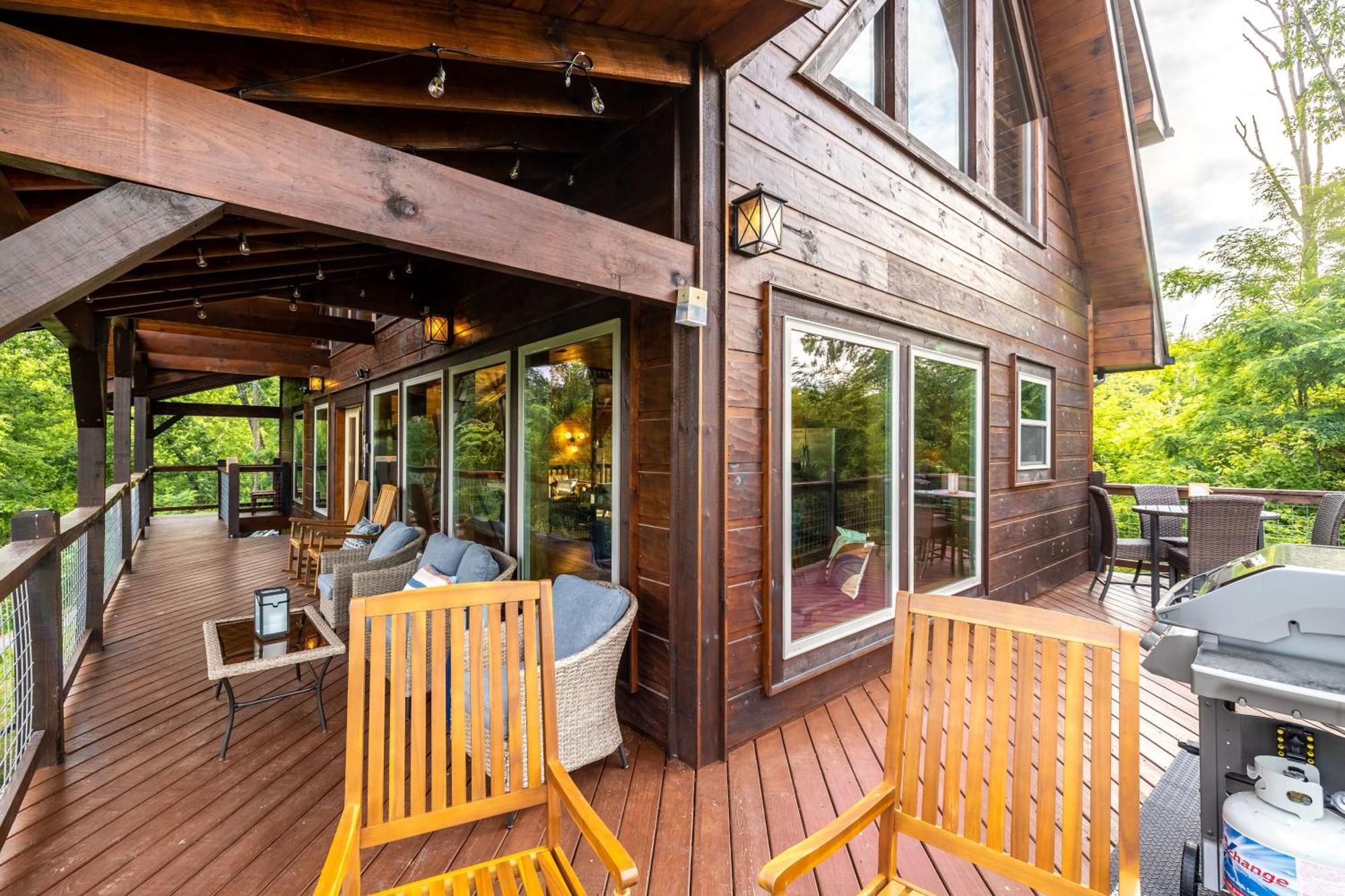 The Solstice - Amenities Galore Mountain Retreat 蓋特林堡 外观 照片