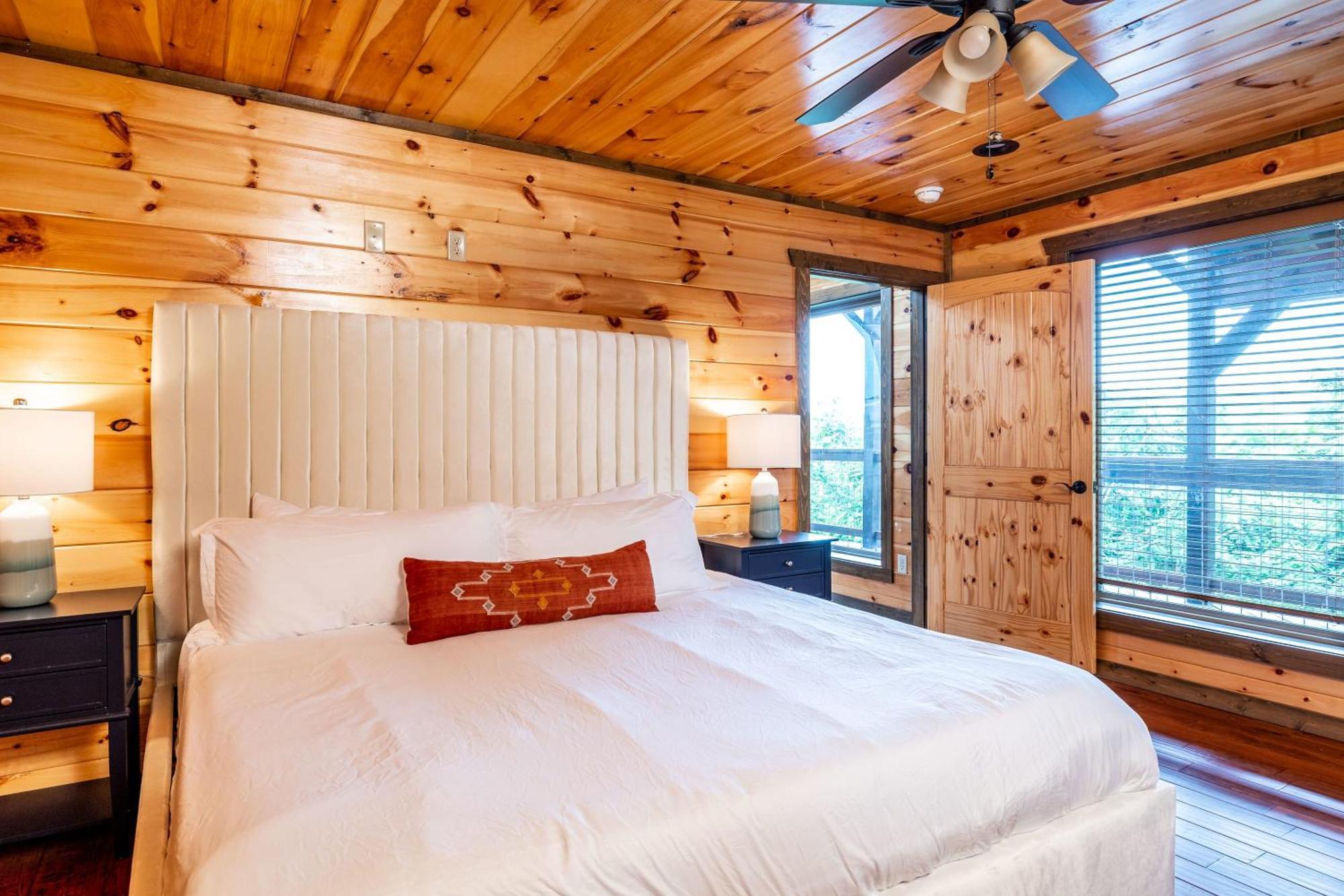 The Solstice - Amenities Galore Mountain Retreat 蓋特林堡 外观 照片