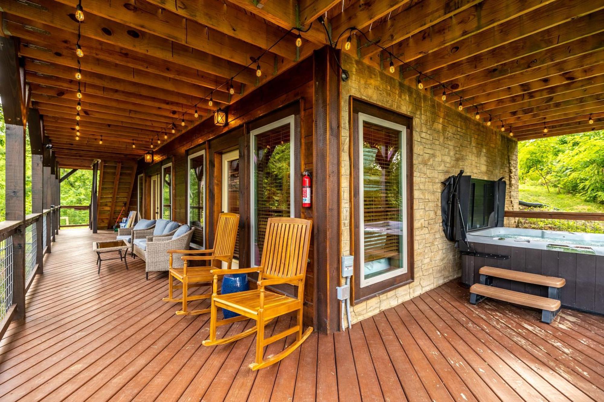 The Solstice - Amenities Galore Mountain Retreat 蓋特林堡 外观 照片