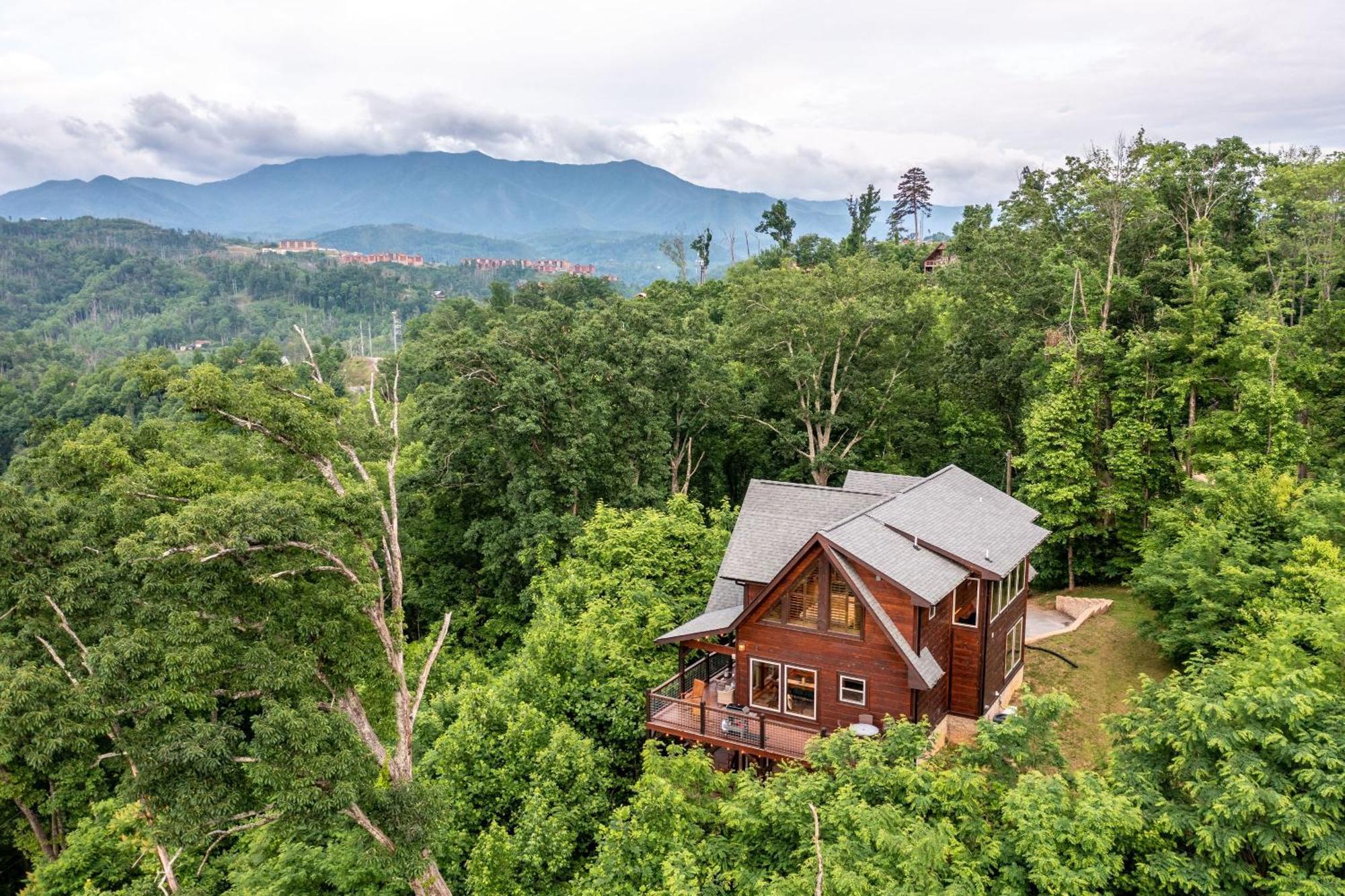 The Solstice - Amenities Galore Mountain Retreat 蓋特林堡 外观 照片