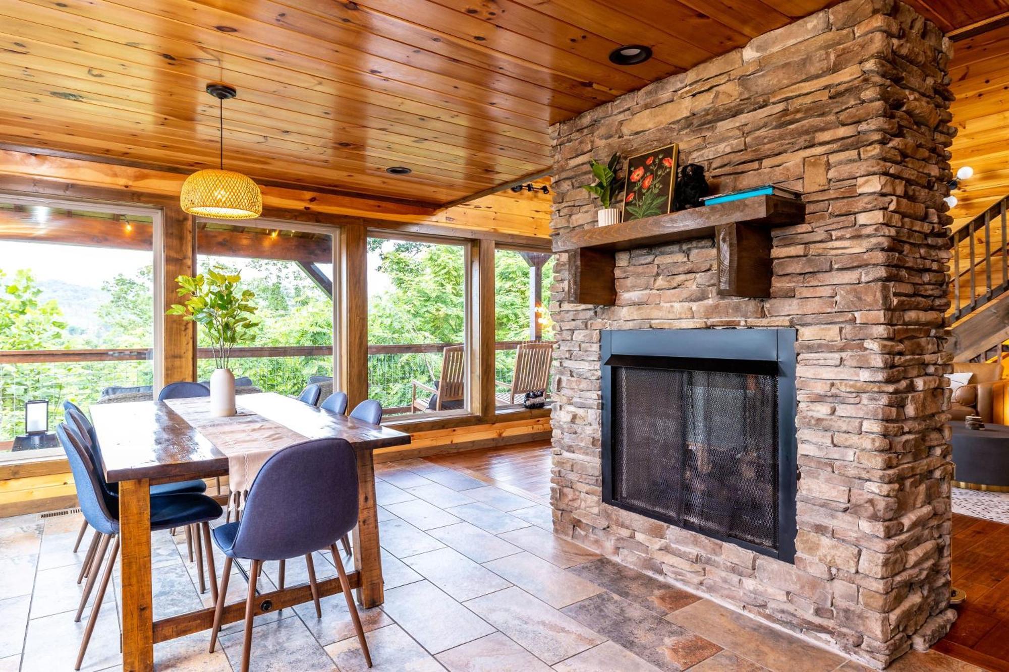 The Solstice - Amenities Galore Mountain Retreat 蓋特林堡 外观 照片