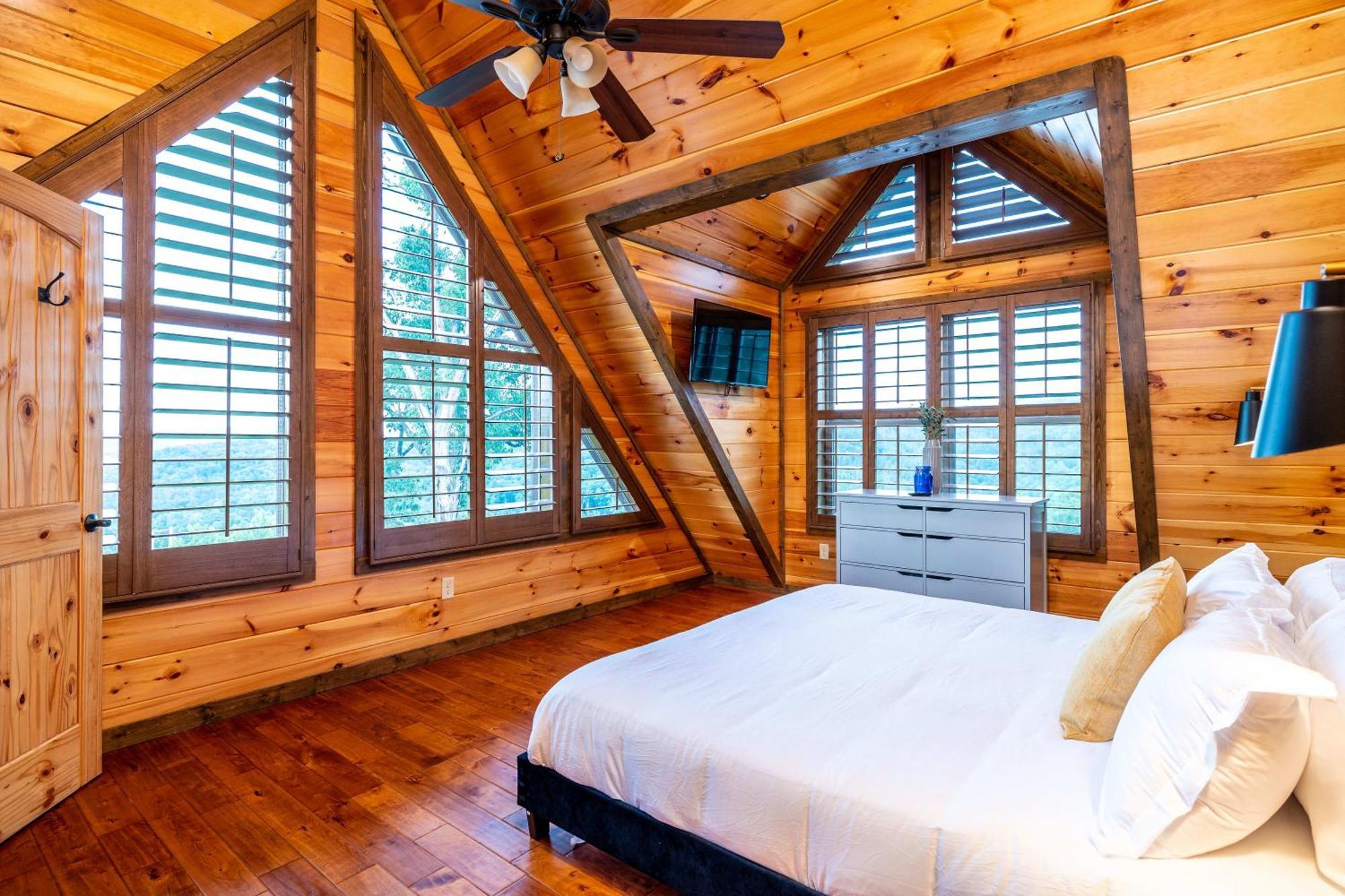 The Solstice - Amenities Galore Mountain Retreat 蓋特林堡 外观 照片